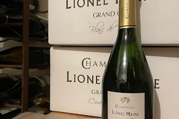 100% Champagne, Caviste à Maisons-Laffitte — Cabinet