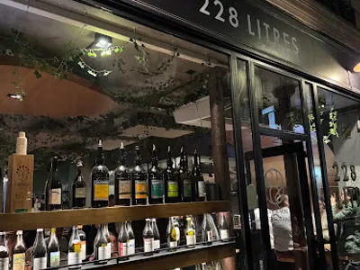 228 Litres — bars à Paris
