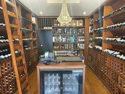 59 Vins — Cavistes à Paris