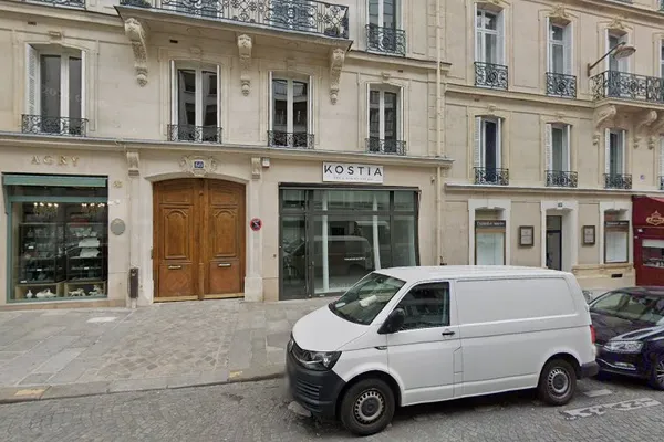 achat-vins-chateau.com, Média à Paris — Cabinet