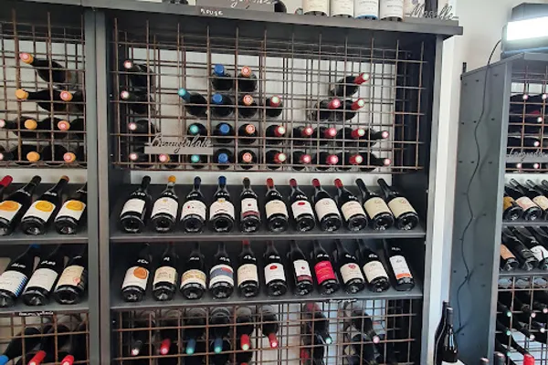 Ambiance Cave, Installation de caves à vin à Saint-Genis-Laval — Cabinet