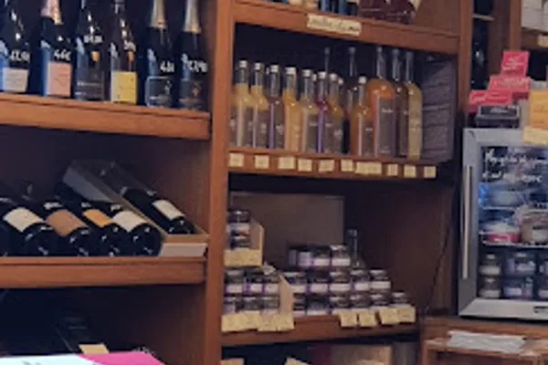 Âme & Esprit du Vin • CAVE A VINS, Caviste à Paris — Cabinet