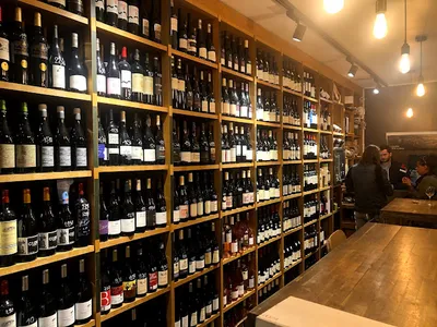 Ame & Esprit du Vin • CAVE A VINS & BAR — Caviste à Paris