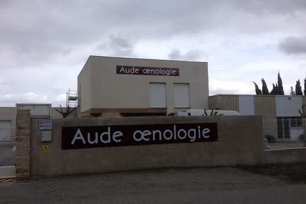 Aude Oenologie, Magasin de matériel pour la production de vin à Trèbes — Cabinet