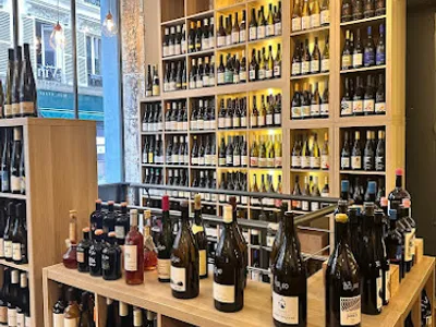 Aux Vins Vivants Richer - Cave & bar à vin BIO & Vin nature — Bars à vin à Paris