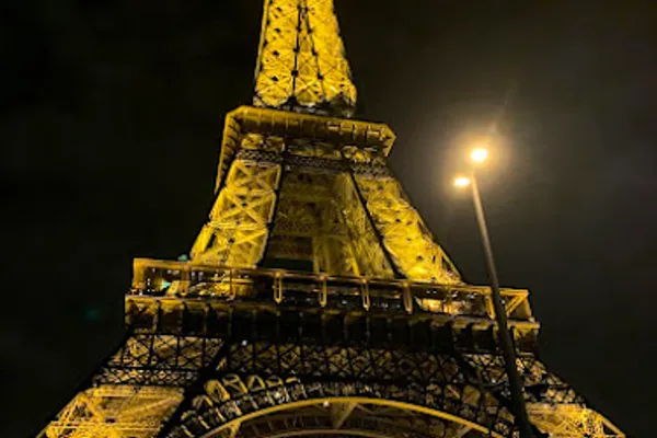Bacchus Bus, restaurants à Paris — Cabinet