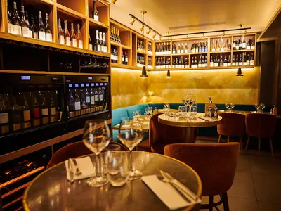 Bakus — restaurants à Paris