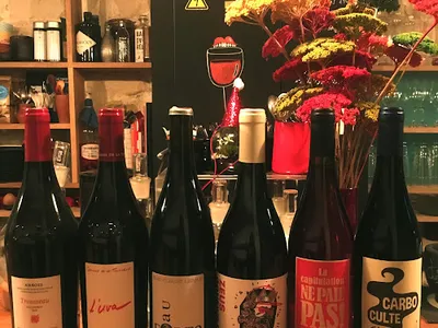 Bobance bar & cave à manger / vins nature / assiettes — bars à Paris