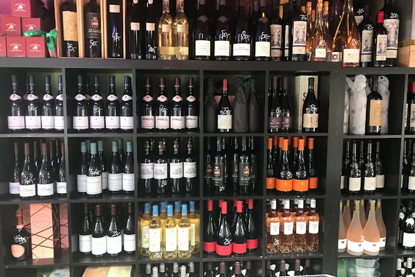Bouquet Des Vins, Caviste à Paris — Cabinet