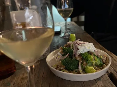 Cave a vins — bars à Paris