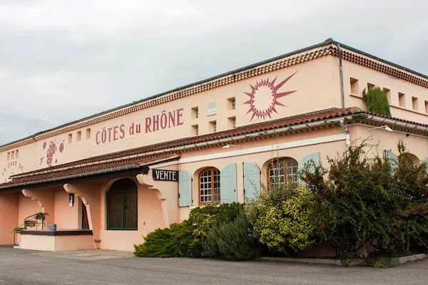 Cave Cooperative, Magasin de vins et spiritueux à Genouilly — Cabinet