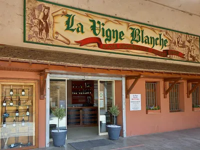 Cave la Vigne Blanche de Clesse Société Coopérative Vinicole — Cave à vins à Clessé