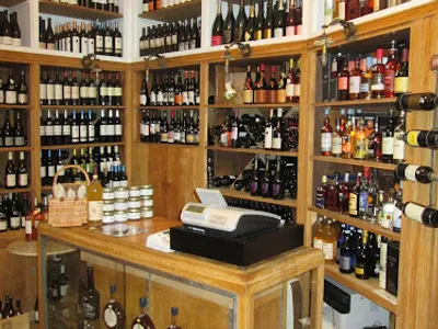 Cave LES LARMES DU VIN - Caviste Paris & Cours d'Oenologie — Œnologues et laboratoires à Paris