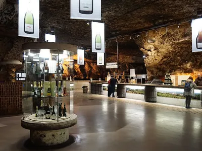 Caves Bailly Lapierre — attractions à Saint-Bris-le-Vineux
