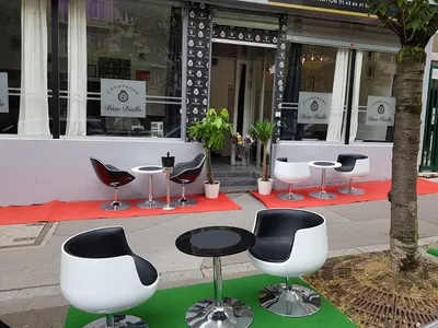 CHAMPAGNE DIAN DIALLO — Vignoble à Paris