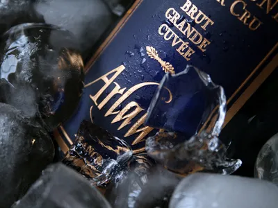 Champagnes Arlaux — Établissement vinicole à Paris