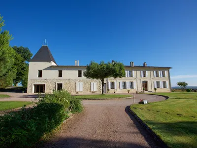 CHATEAU GUIBEAU — Château à Puisseguin