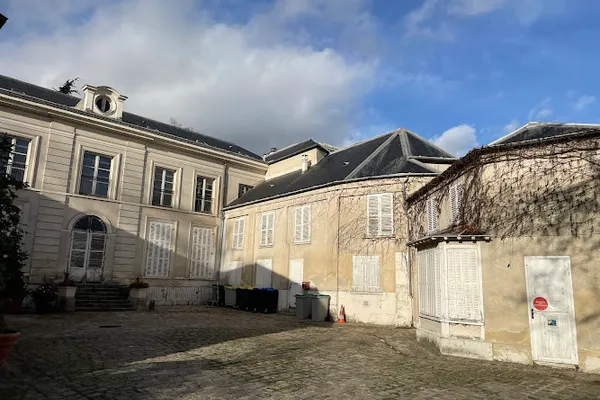 Château Raspail, Castle à Cachan — Cabinet