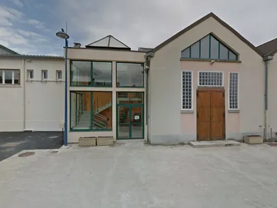 Coopérative vinicole La Gravelle — Magasin de matériel pour la production de vin à Mareuil-le-Port