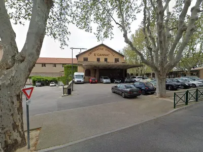 Cooperative Vinicole S' Cannat — Magasin de matériel pour la production de vin à Saint-Cannat