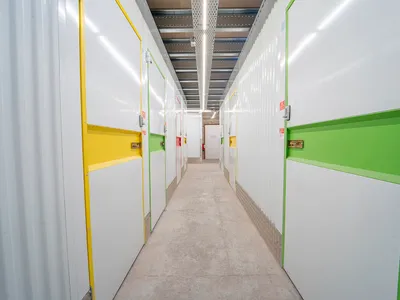 Costockage – Location de box de stockage & Garde-Meuble — Garde-meubles en libre-service à Paris