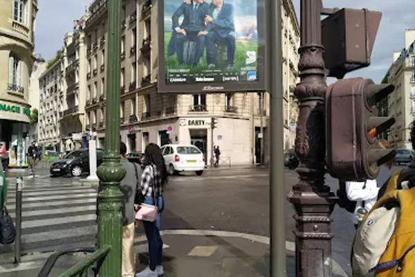 DARTY Passy 2, Magasin d'électroménager à Paris — Cabinet
