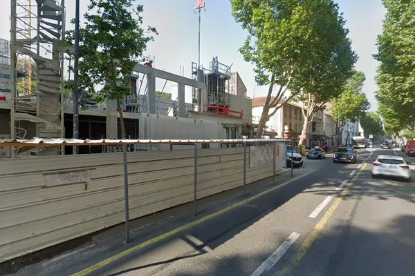 DE FAVERI, Grossiste en vins à Issy-les-Moulineaux — Cabinet