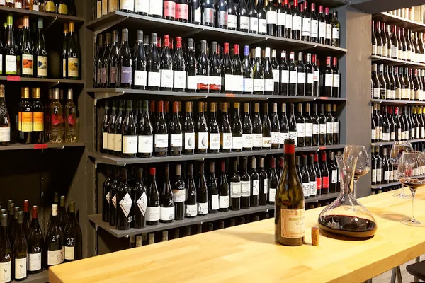 Divvino Charonne, Caviste à Paris — Cabinet