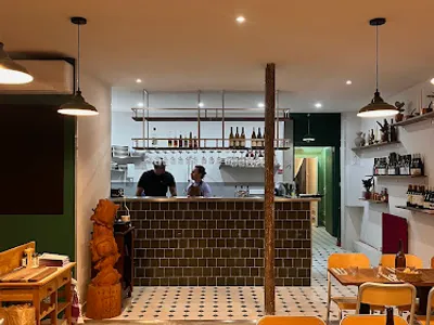 DOUMS - La Cave à Ravioles — restaurants à Paris