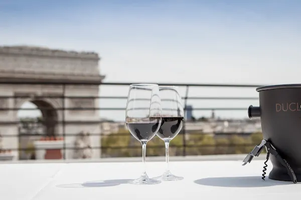 DUCLOT LA VINICOLE, Grossiste en vins à Paris — Cabinet