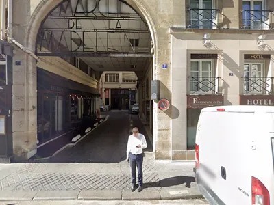 F — Cavistes à Paris