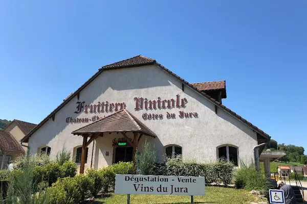 Fruitière Vinicole de Voiteur, Magasin de vins et spiritueux à Voiteur — Cabinet