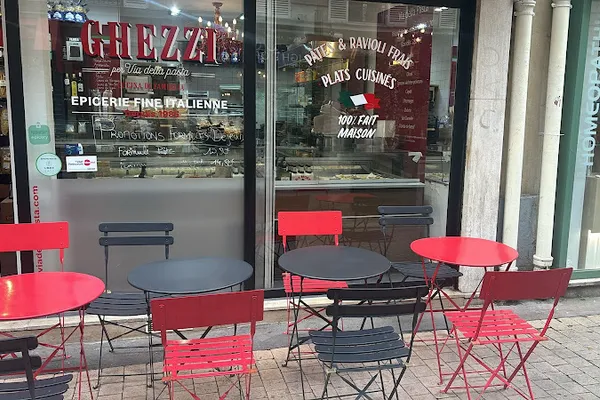 Ghezzi per Via della pasta, Épicerie fine à Paris — Cabinet