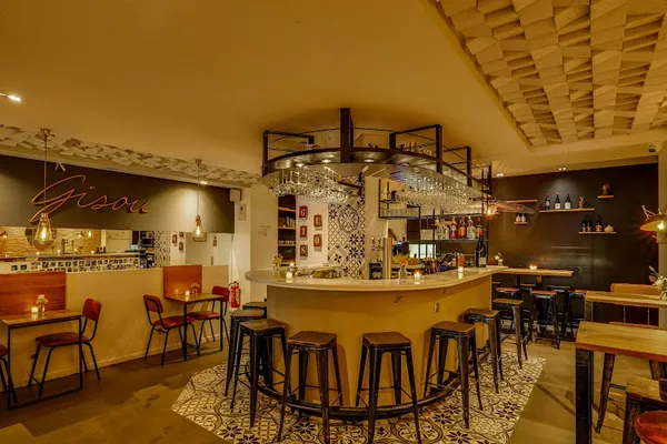 Gisou, bars à Paris — Cabinet