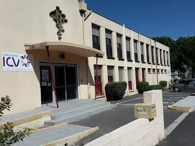 Groupe ICV - Centre oenologique Hérault, Béziers — Laboratoire biochimique à Béziers