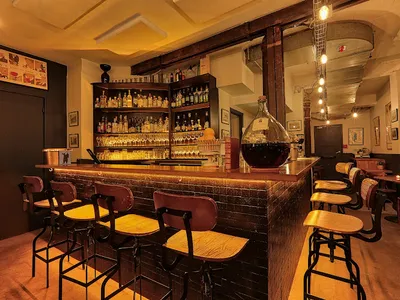 Henriette Bar-à-vins — bars à Paris