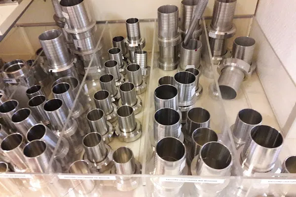 Institut Oenologique de Champagne, Magasin de matériel pour la production de vin à Mardeuil — Cabinet