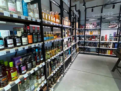 Intercaves Saint Cyr l'École - Cave à vins, bières, spiritueux, champagnes - Pour particuliers et professionnels — Caviste à Saint-Cyr-l'École