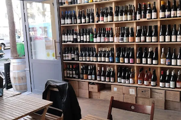 L'Auguste Cave, Cave à vins à Paris — Cabinet