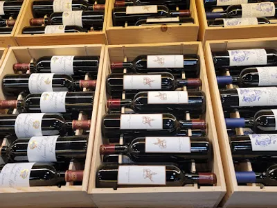 L'Entrepôt Des Grands Vins (anciennement Chateaunet - Malakoff) — Caviste à Malakoff