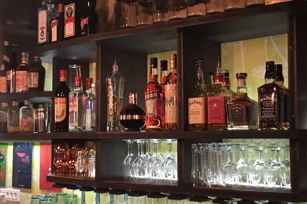 L'entrepotes, bars à Paris — Cabinet
