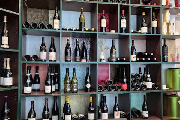 L'Esprit Cave, bars à Paris — Cabinet