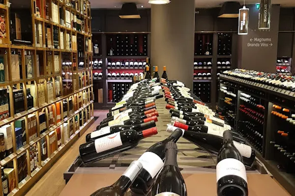 La Cave aux Galeries Lafayette, Caviste à Paris — Cabinet