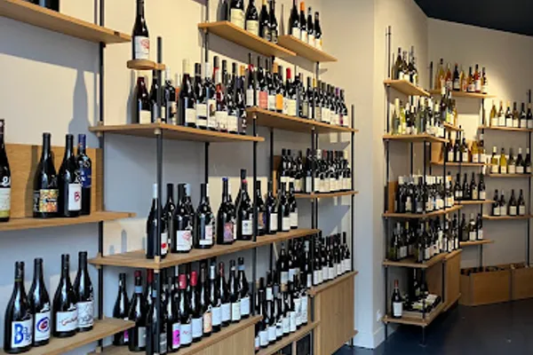 La Cave Bleue, Cave à vins à Paris — Cabinet