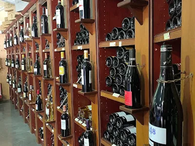 La Cave de Moulins — Magasin de vins et spiritueux à Moulins