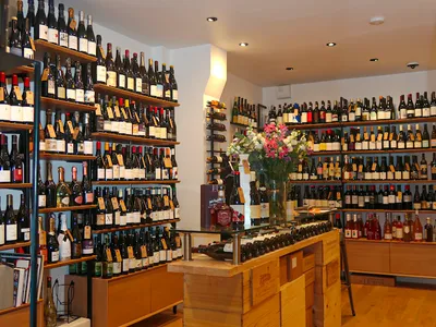LA CAVE DE NEUILLY — Caviste à Neuilly-sur-Seine