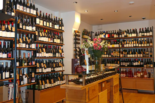 LA CAVE DE NEUILLY, Caviste à Neuilly-sur-Seine — Cabinet