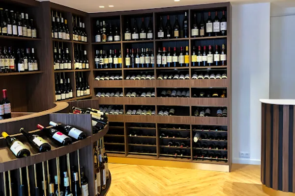 La Cave de Sèvres, Caviste à Paris — Cabinet