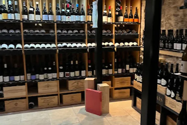 La Cave des Tuileries, Caviste à Paris — Cabinet