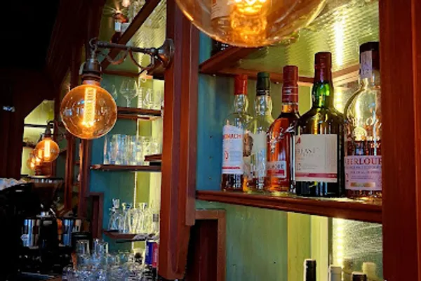 La Cave Drouot, restaurants à Paris — Cabinet